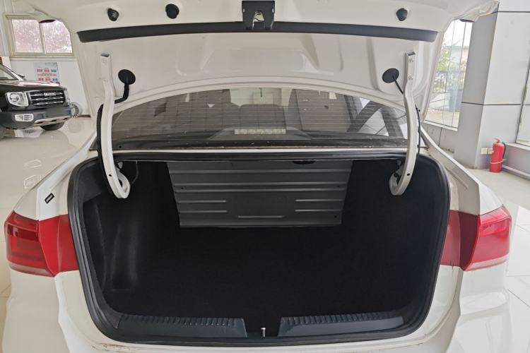 Used Volkswagen Santana 2018 1.5L Manual Fashion Edition
