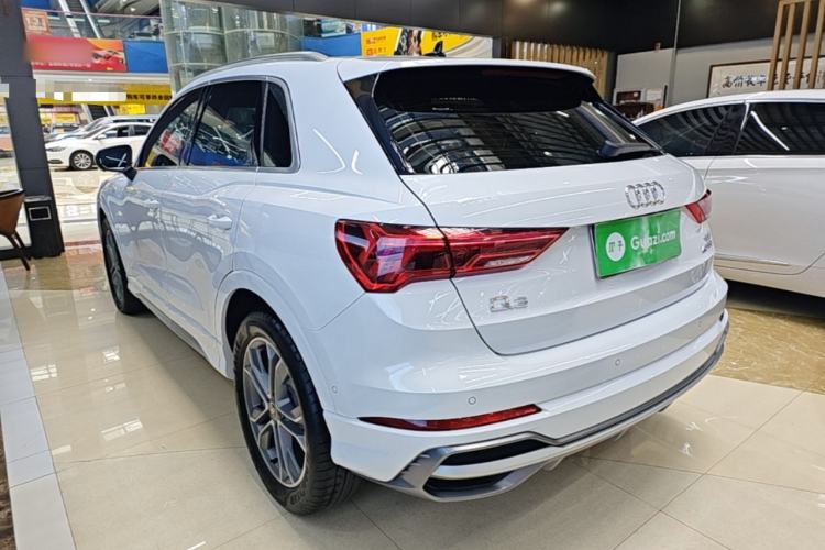 Used Audi Q3 2022 40 TFSI Fashion Dynamic Model
