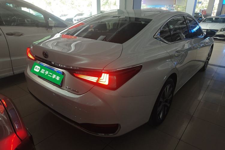 Used Lexus ES 2020 200 Excellence Edition