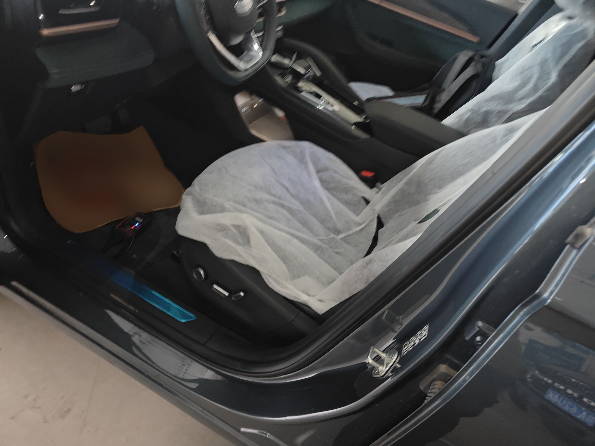 Переднее сиденье в автомобиле