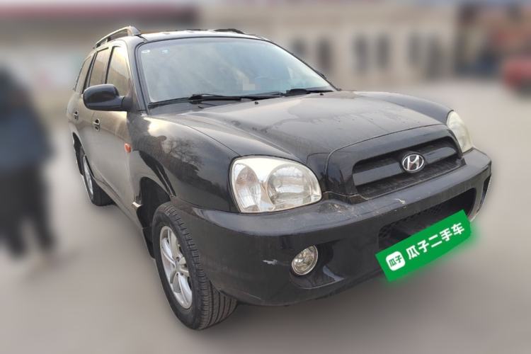 Used Huatai Santa Fe Classic 2012 2.0L Gasoline Manual Two-Wheel Drive with Sunroof
