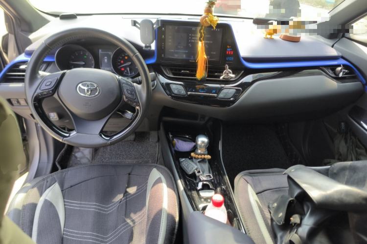 Used Toyota IZOA 2018 2.0L Yichi Edition China V Standard