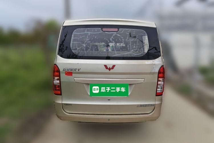 Used Wuling Rongguang V 2016 1.5L Standard Version
