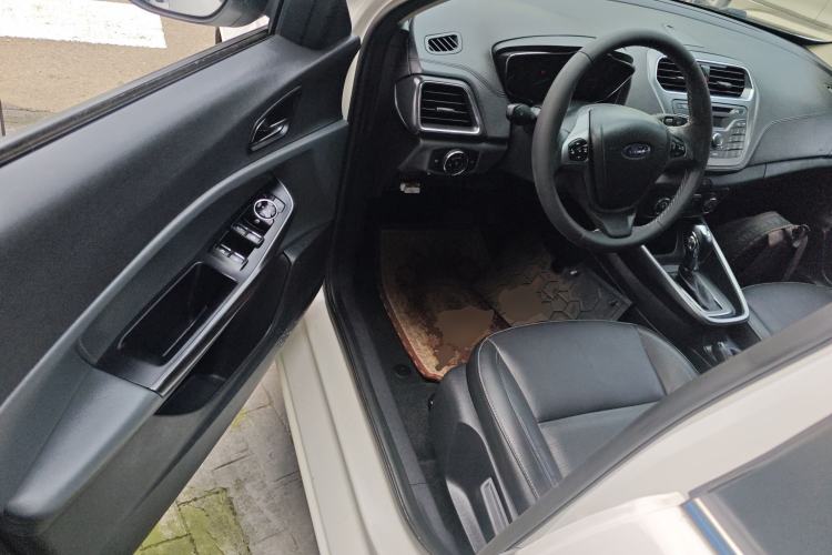 Used Ford Escort 2015 1.5L Automatic Fashion Model Driver Seat