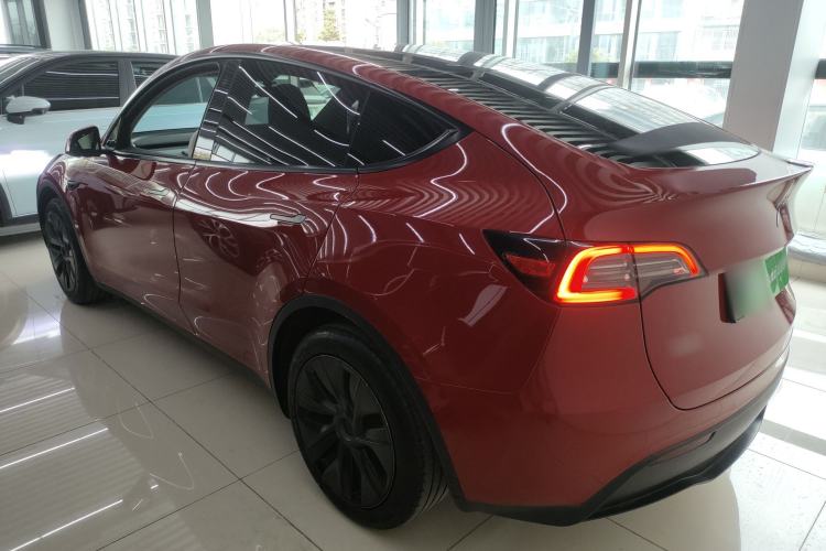 Used Tesla Model Y 2023 Rear-Wheel-Drive Version