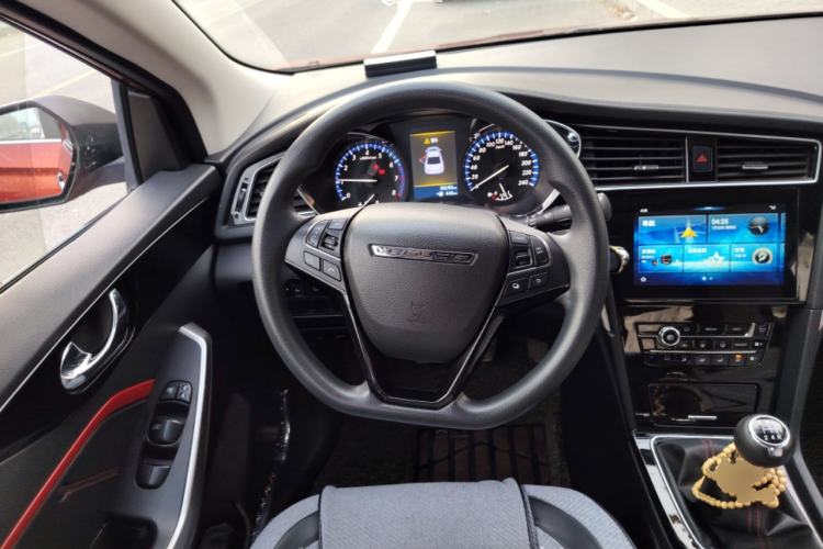Used Venucia D60 2018 1.6L Manual Smart Connect Elite Edition
