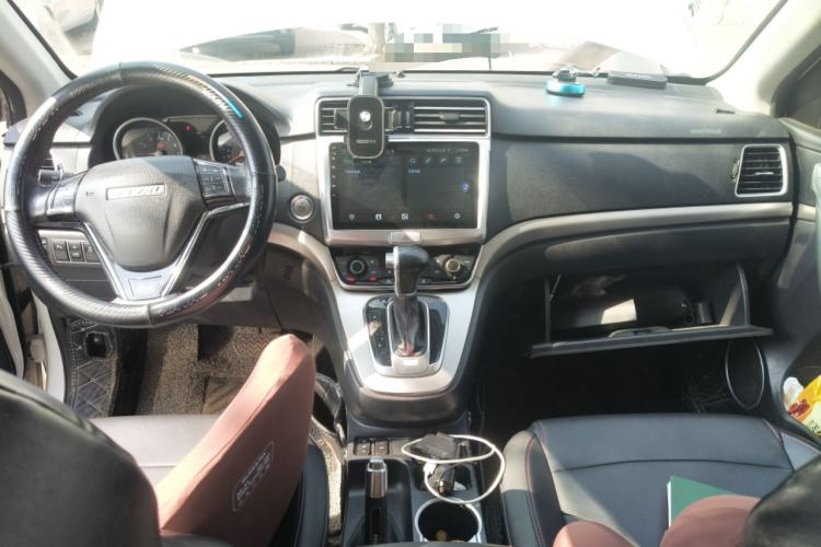 Used Haval H6 2017 Red-Label Sport Edition 1.5T Automatic Two-Wheel Drive Luxury Model Center Console