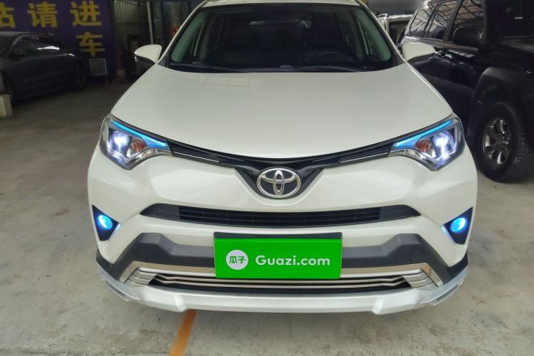 Used Toyota RAV4 2019 2.0L CVT Two-Wheel Drive Pioneer Edition China V Standard

