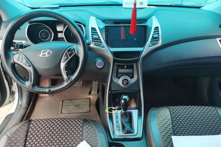 Used Hyundai Elantra (5th Generation / Langdong) 2015 1.6L Automatic Luxury Model

