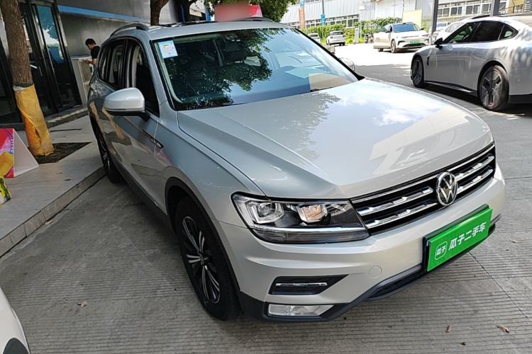 Used Volkswagen Tiguan L 2021 330TSI Automatic Two-Wheel Drive Smart Edition
