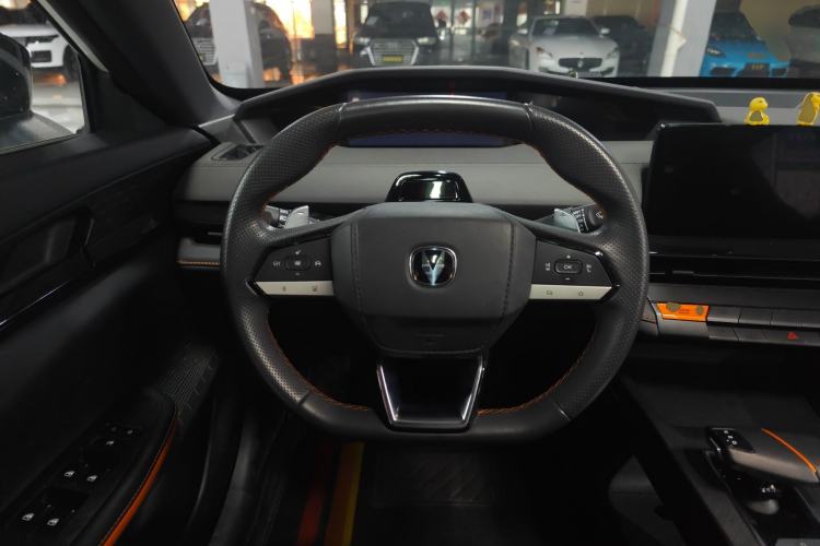 Used CHANGAN UNI-V 2024 1.5T High-Energy Version Steering Wheel
