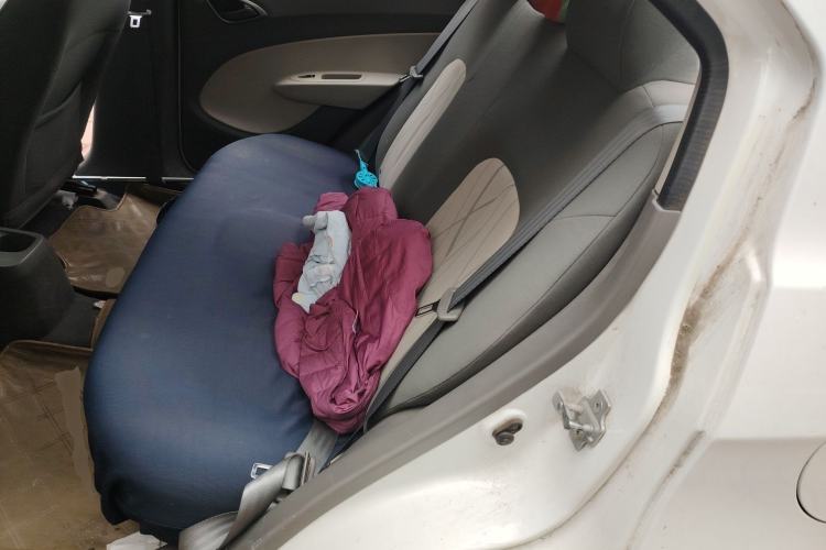 Used Chevrolet Sail 2013 Sedan 1.4L Manual - Youyi Happiness Edition Left Rear Seat