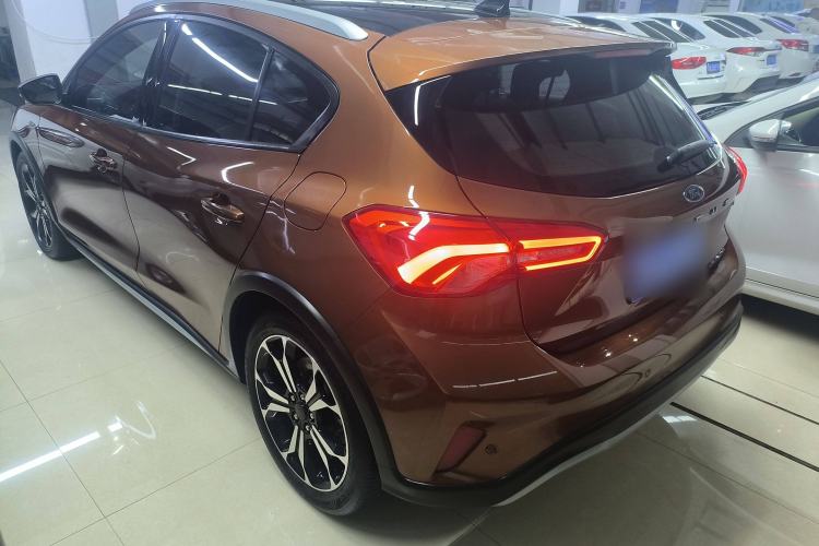 Used Ford Focus Active 2020 EcoBoost 180 Automatic Titanium Edition