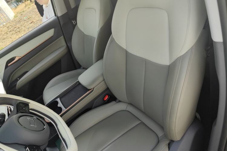 Used Bestune Yueyi 03 2025 445km Joyful Edition