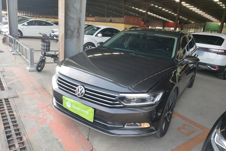 Used Volkswagen Variant 2018 380TSI Two-Wheel Drive Comfort Edition