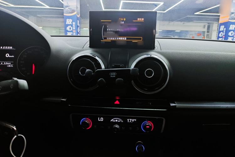 Used Audi A3 2016 Limousine 35 TFSI Style Edition Audio And AC Panel