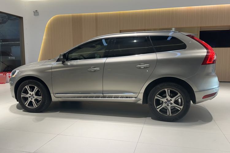 Used Volvo XC60 2015 T5 AWD Zhiyuan Edition Exterior 5