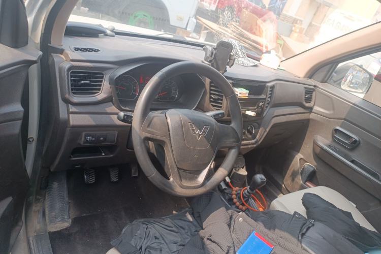 Used Wuling Rongguang V 
