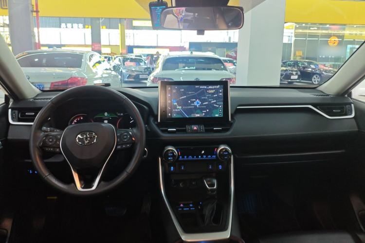 Used Toyota RAV4 2022 2.0L CVT Two-Wheel Drive Prestige Edition
