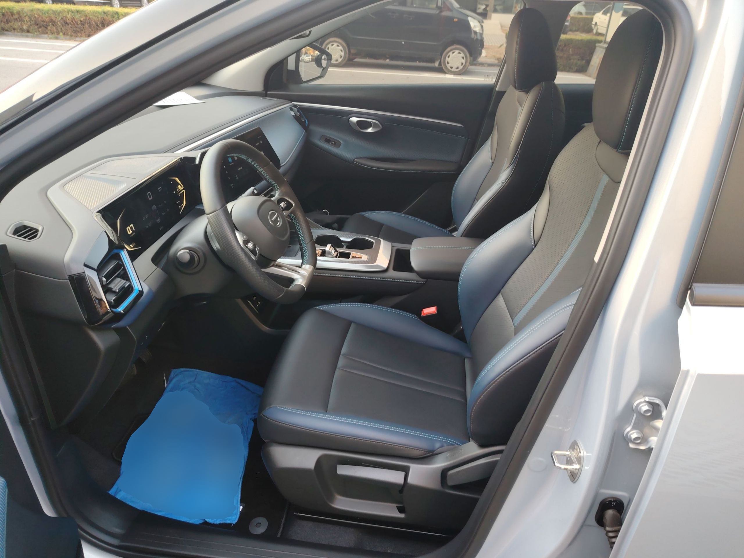 Переднее сиденье в автомобиле