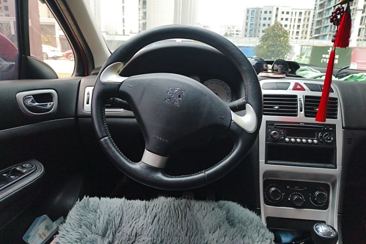 Used Peugeot 307 2013 1.6L Manual CROSS Steering Wheel