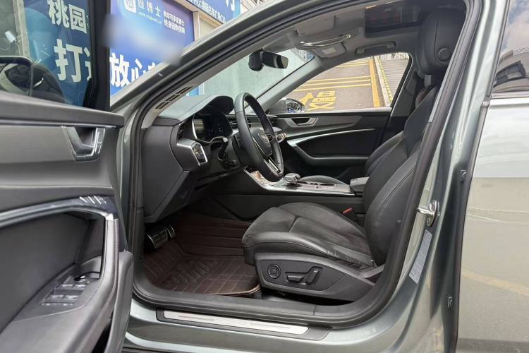 Used Audi A6 2021 allroad quattro Explorer 55 TFSI Prestige Off-Road Model
