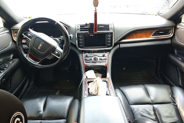 Used Lincoln Continental 2017 2.0T Two-Wheel Drive Deluxe Edition
