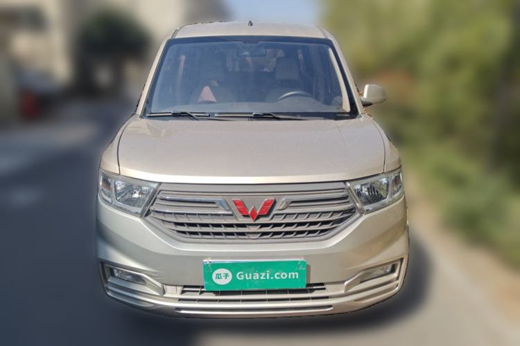 Used Wuling Hongguang V 2019 1.5L Enjoyment Version China VI LAR