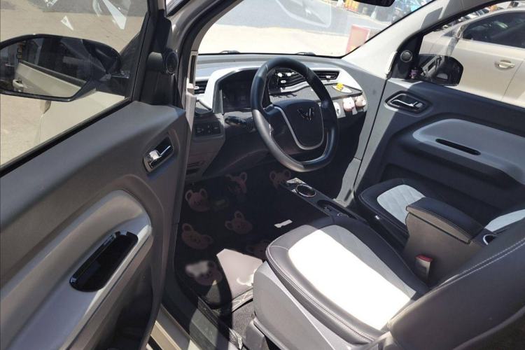 Used Wuling Hongguang MINIEV 2022 Macaron Premium Model – Lithium Iron Phosphate