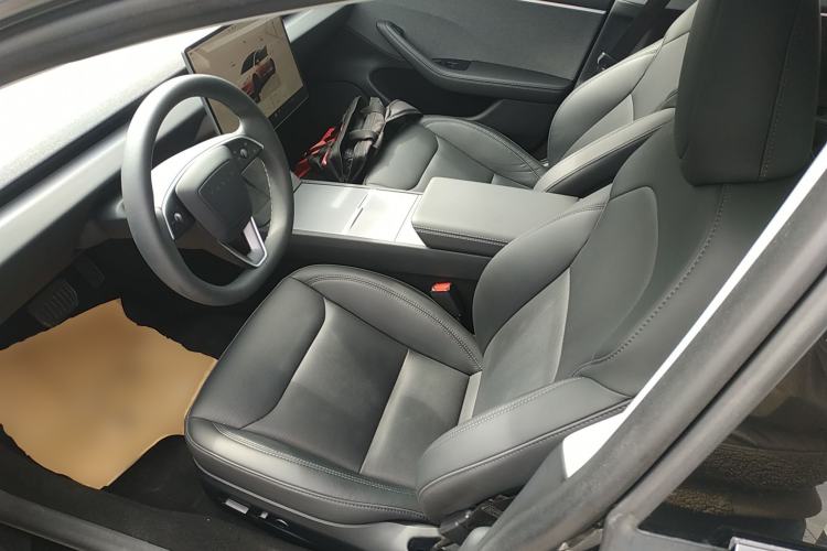 Used Tesla Model 3 2023 Rear-Wheel-Drive Version
