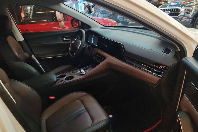 Used SOL X8 PLUS 2023 1.5 TGDI DCT Smart Edition 6-Seater