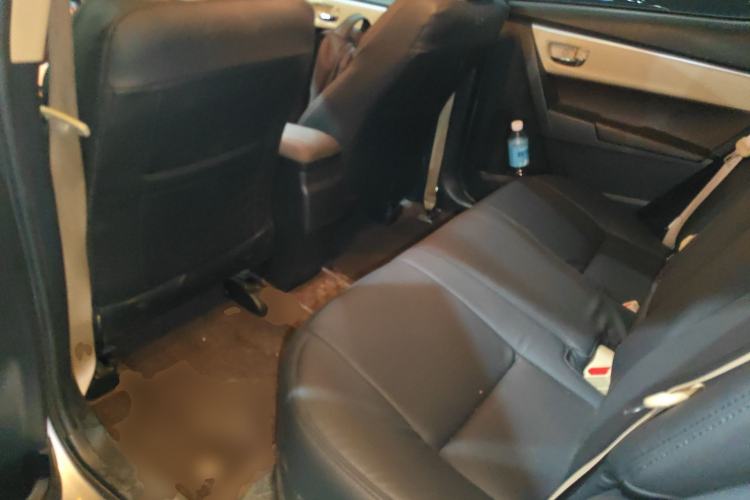 Used Toyota Levin 2017 Revised 185T CVT Elite Edition China V Standard Left Rear Seat