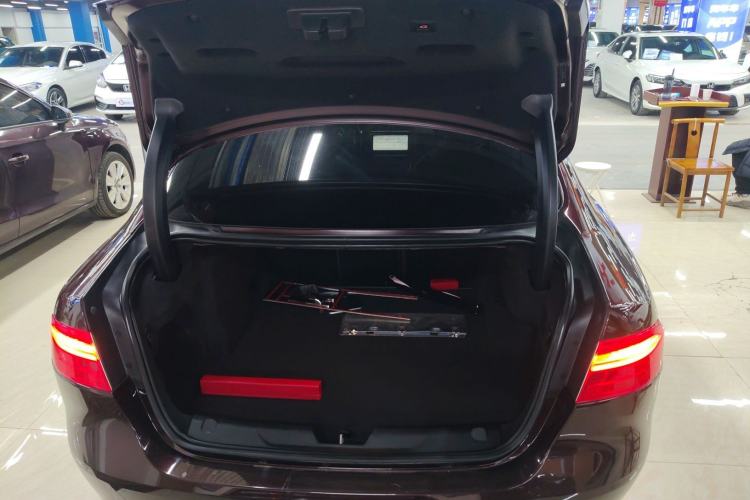 Used Jaguar XEL 2019 2.0T 200 PS Deluxe Edition