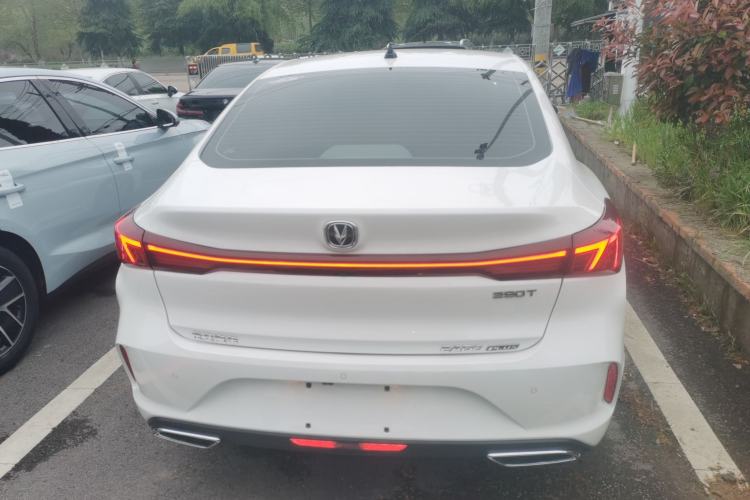 Used CHANGAN Eado 2024 PLUS Blue Whale NE 1.4T GDI DCT High-Energy Edition Rear