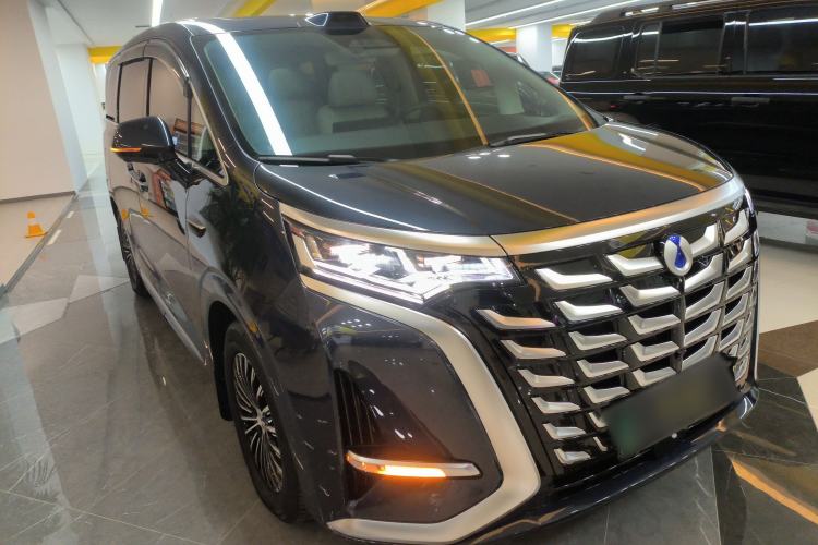 Used Denza D9 2025 DM-i Smart Drive 1020 Four-Wheel Drive Deluxe Model