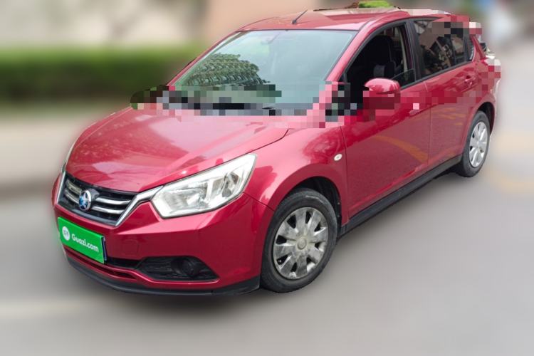 Used Venucia R50 2015 1.6L Automatic Fashion Edition