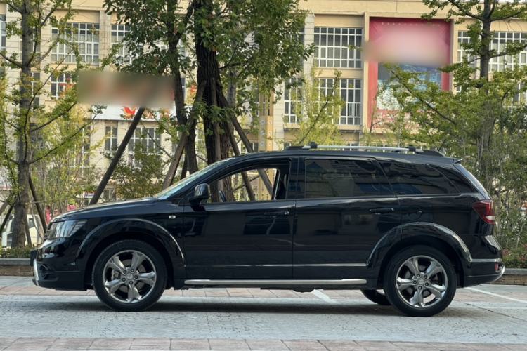 Used Dodge Journey 2016 2.4L Two-Wheel-Drive Touring Edition Exterior 5