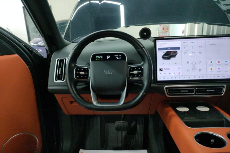 Used Li Auto L8 2023 Pro Model
