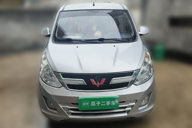 Used Wuling Rongguang V 2016 1.5L Standard Version
