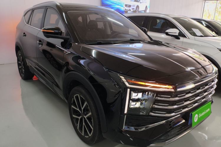 Used SOL X8 PLUS 2023 1.5 TGDI DCT Smart Edition 7-Seater
