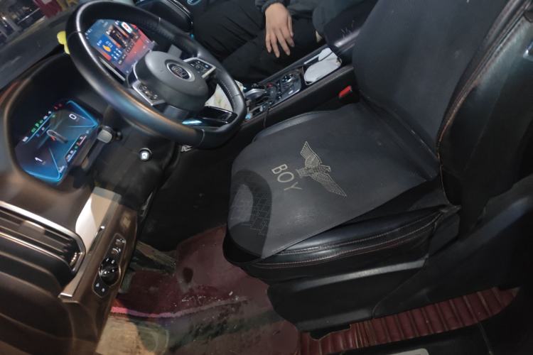 Used BYD Tang New Energy 2018 DM 2.0T All-Wheel Drive Smart Connectivity Luxury Model 7 Seats China V Emission Standard