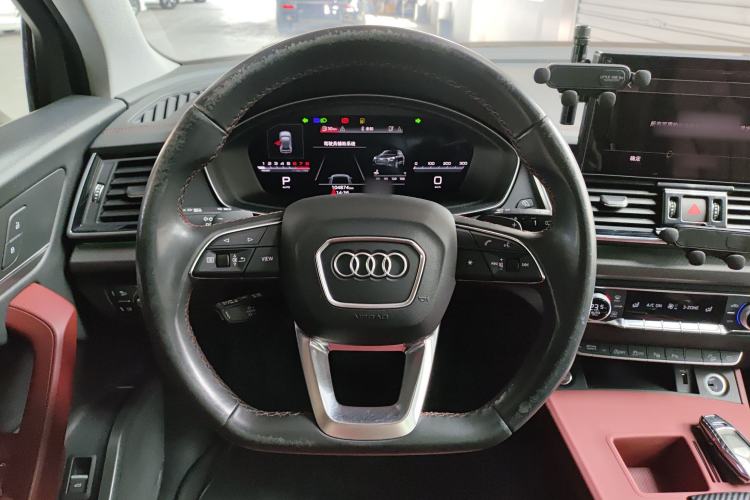 Used Audi Q5L 2022 Updated 40T Luxury Dynamic Edition Steering Wheel
