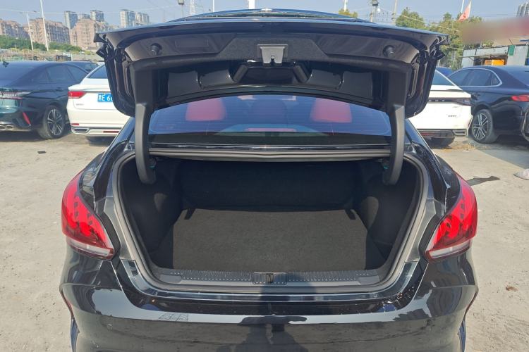 Used MG 5 2021 300TGI DCT Luxury Flagship Edition
