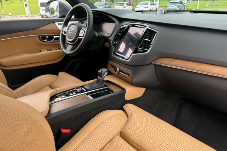 Used Volvo XC90 2015 T6 Prestige 7-Seater Interior 15