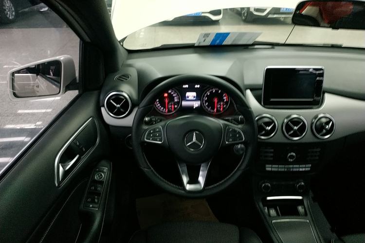 Used Mercedes-Benz B-Class 2015 B 200 Sport Edition
