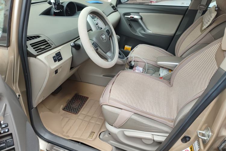 Used Toyota Verso 2014 Starlight 180E CVT Elite Edition