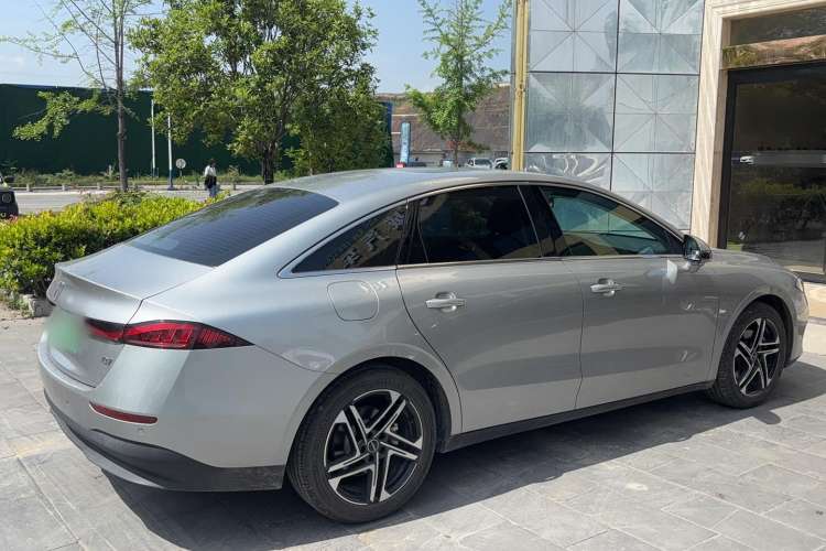 Used Roewe D7 2023 DMH 125km Excellence Edition
