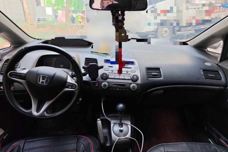 Used Honda Civic 2009 1.8L automatic luxury edition
