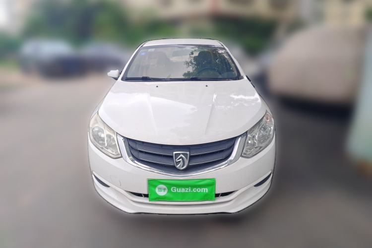 Used Baojun 630 2014 1.5L manual standard version Front