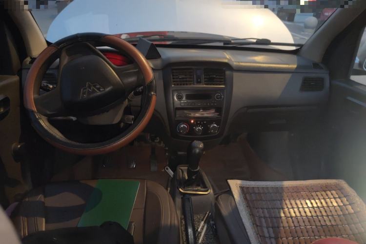 Used Wuling Rongguang 2014 1.2L S Base Model
